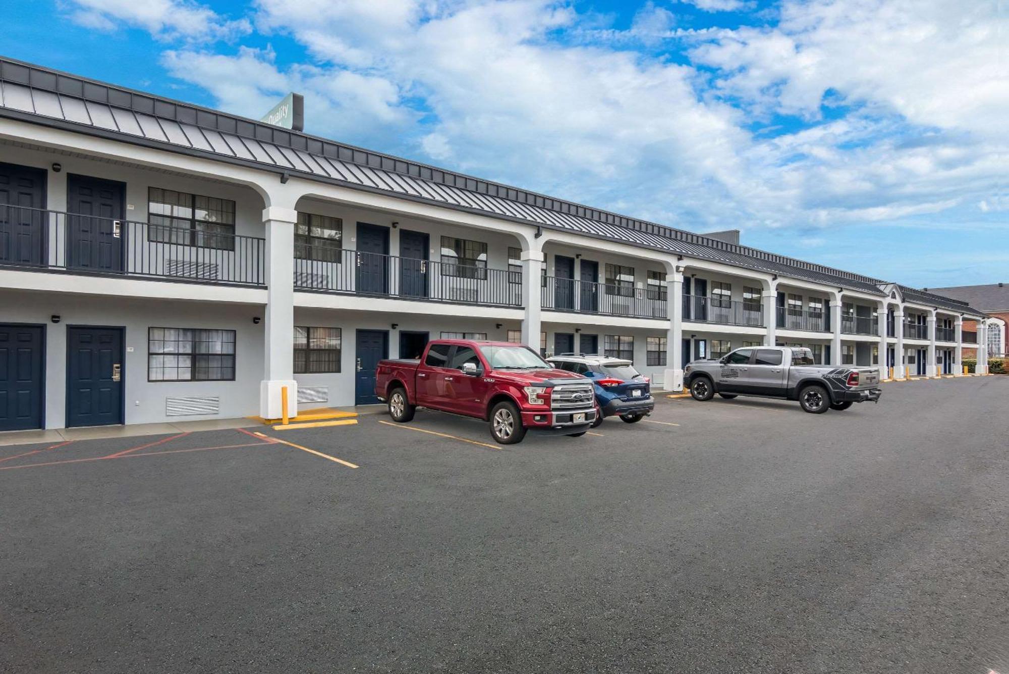 Quality Inn Near Casinos And Convention Center Bossier Stadt Exterior foto